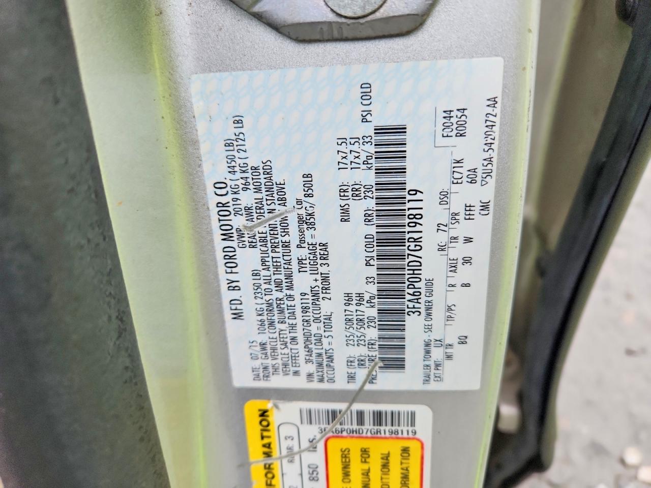 2016 FORD FUSION SE photo 12