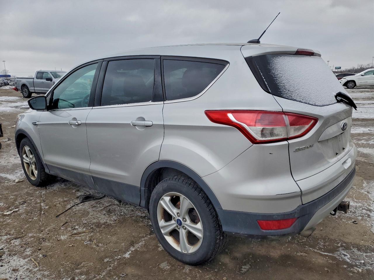 2015 FORD ESCAPE SE photo 2