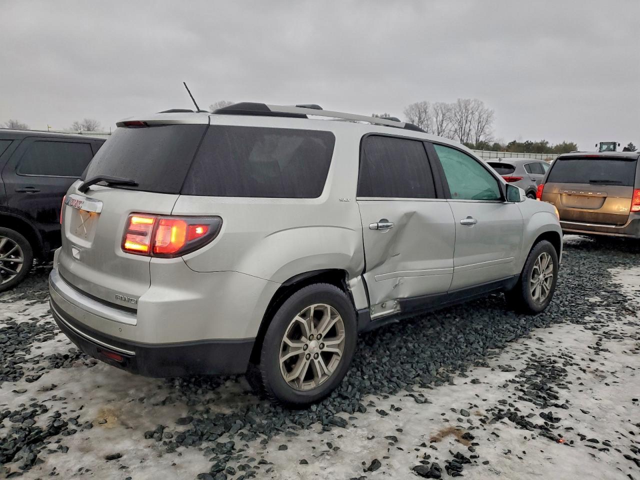 2014 GMC ACADIA SLT-1 photo 3