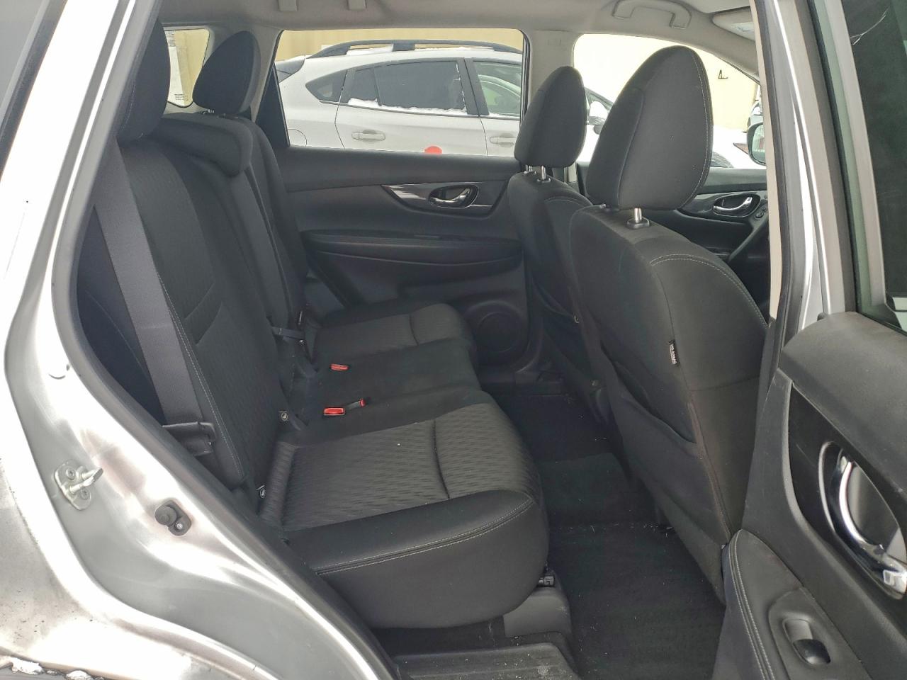 2018 NISSAN ROGUE S photo 11