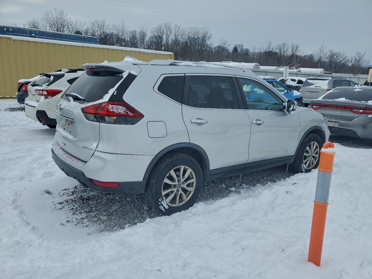 2018 NISSAN ROGUE S photo 3