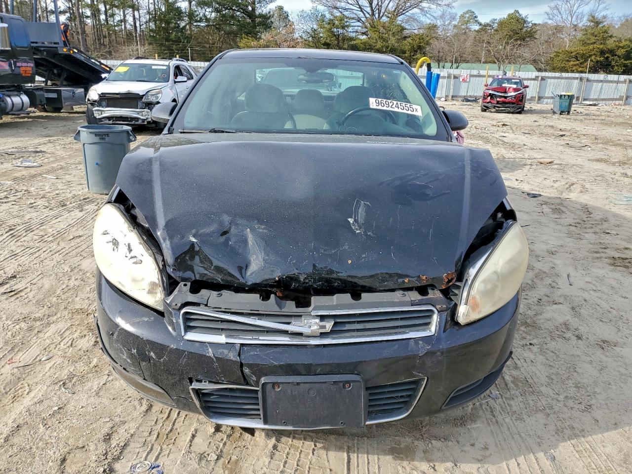 2010 CHEVROLET IMPALA LT photo 5