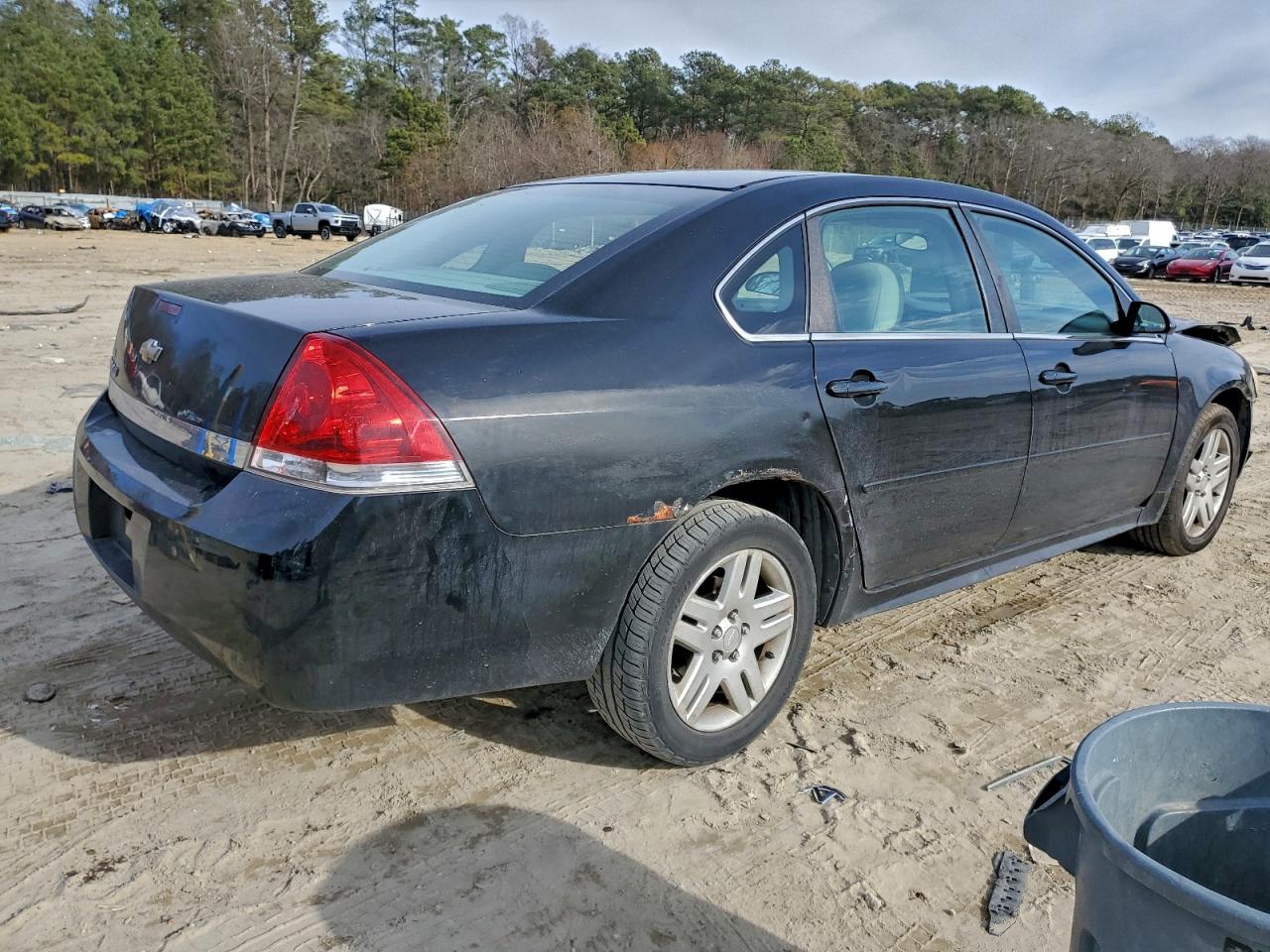2010 CHEVROLET IMPALA LT photo 3