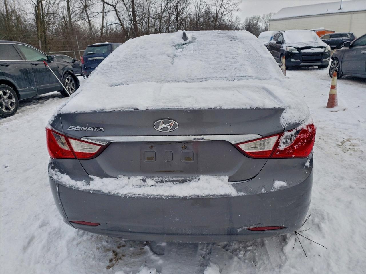 2011 HYUNDAI SONATA GLS photo 6
