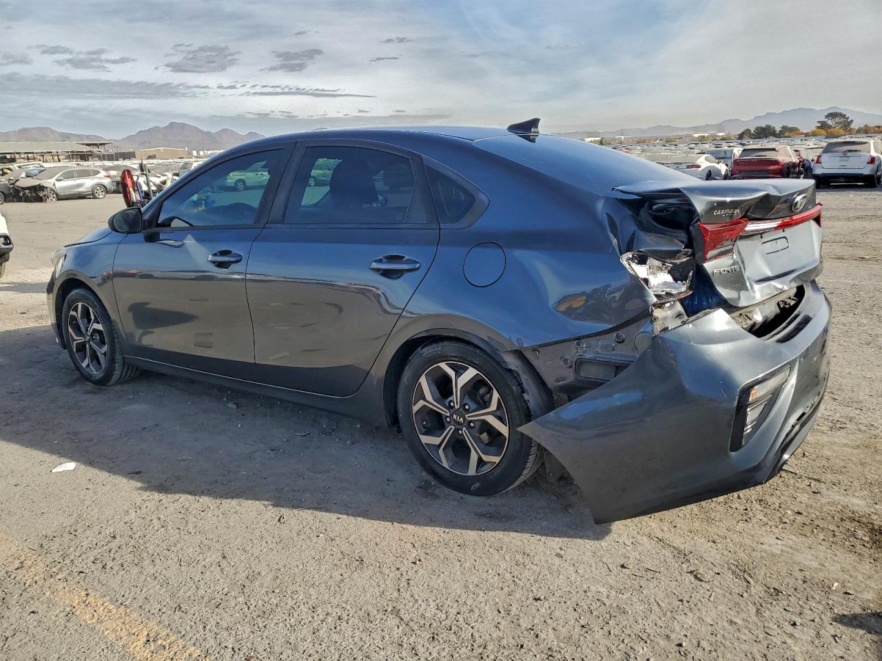 2019 KIA FORTE FE photo 2