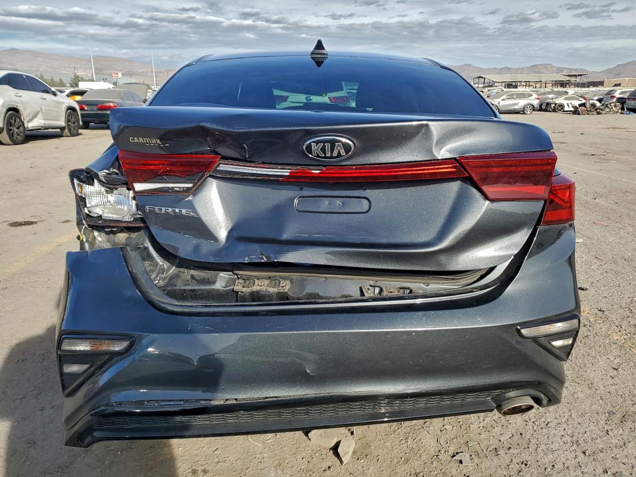 2019 KIA FORTE FE photo 6