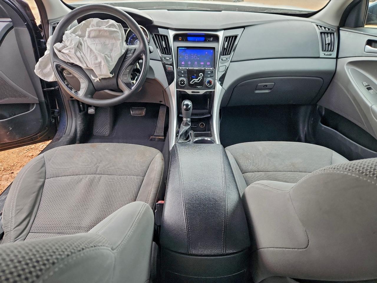 2013 HYUNDAI SONATA GLS photo 8