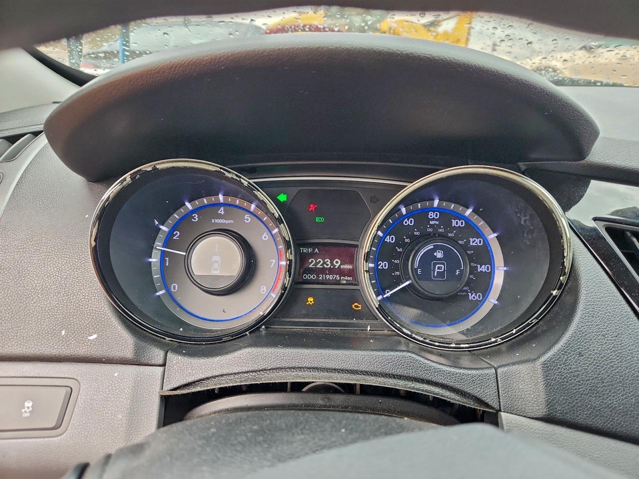 2013 HYUNDAI SONATA GLS photo 9