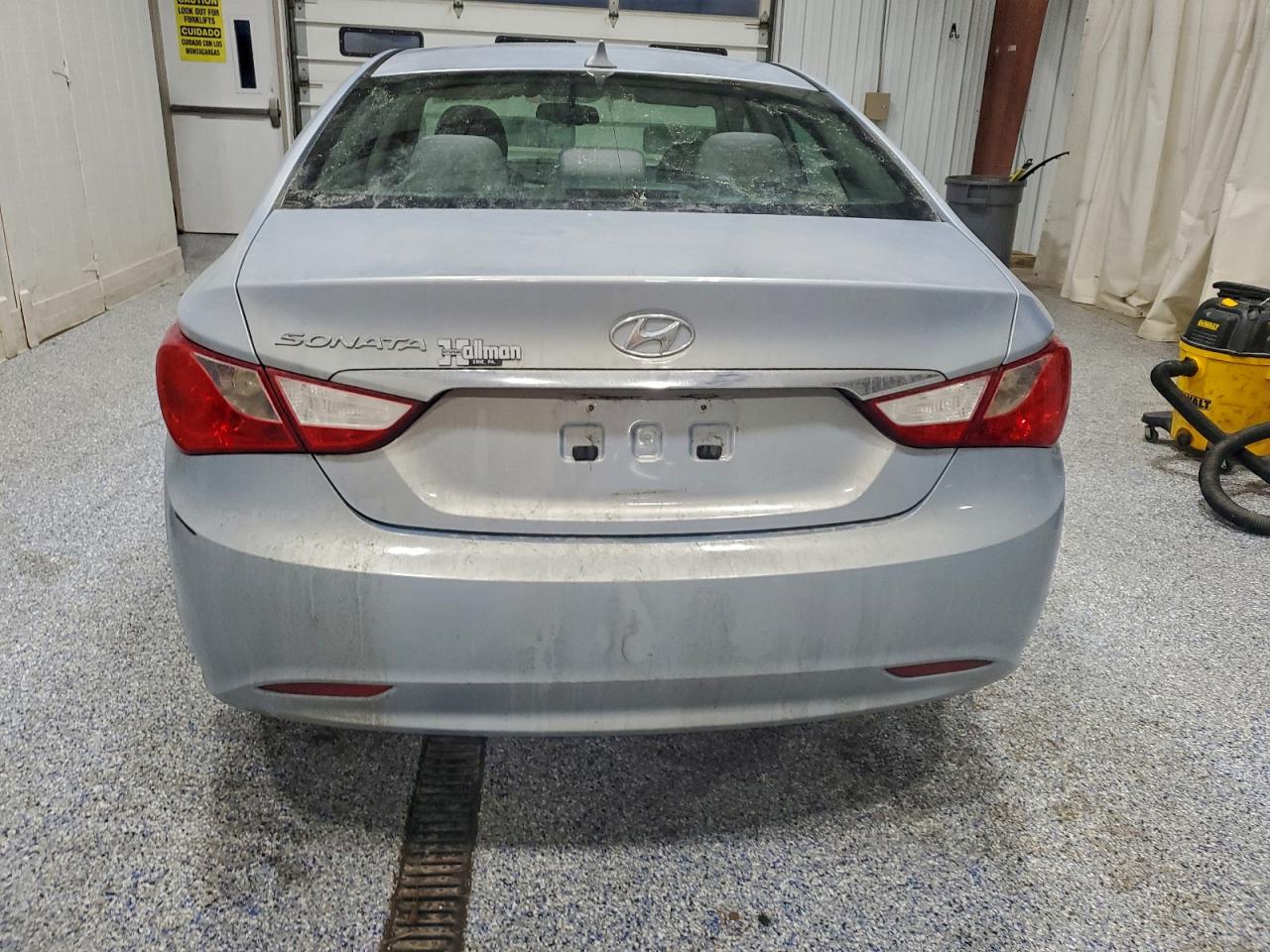 2012 HYUNDAI SONATA GLS photo 6