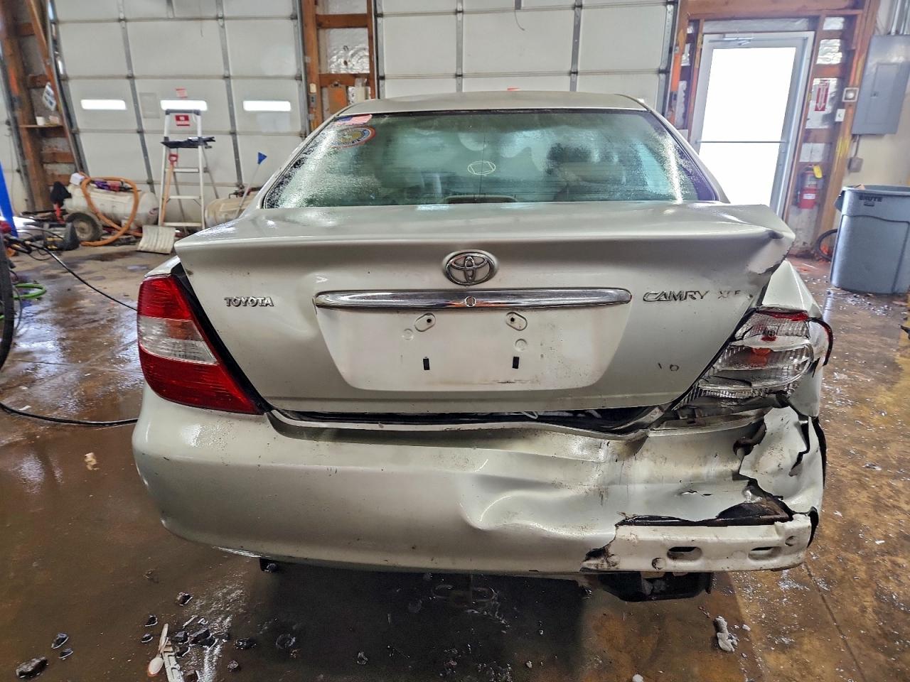 2003 TOYOTA CAMRY LE photo 6