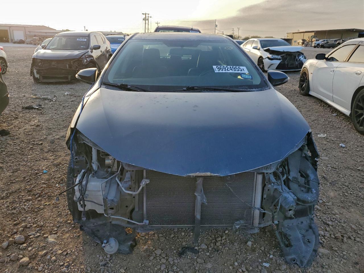 2016 TOYOTA COROLLA L photo 5
