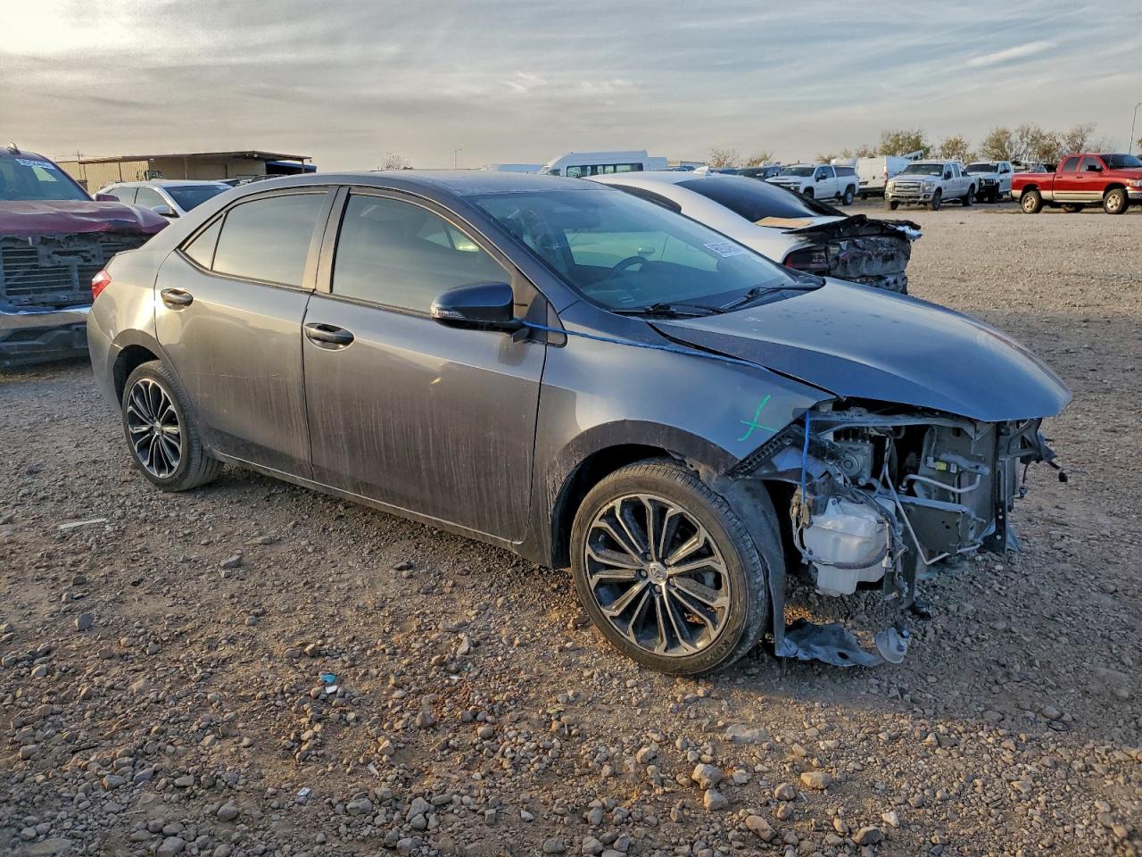 2016 TOYOTA COROLLA L photo 4