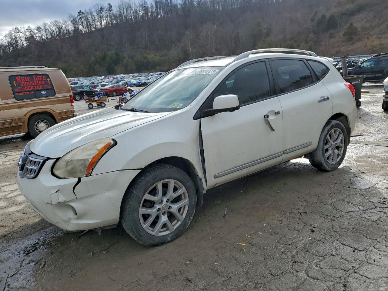 2013 NISSAN ROGUE