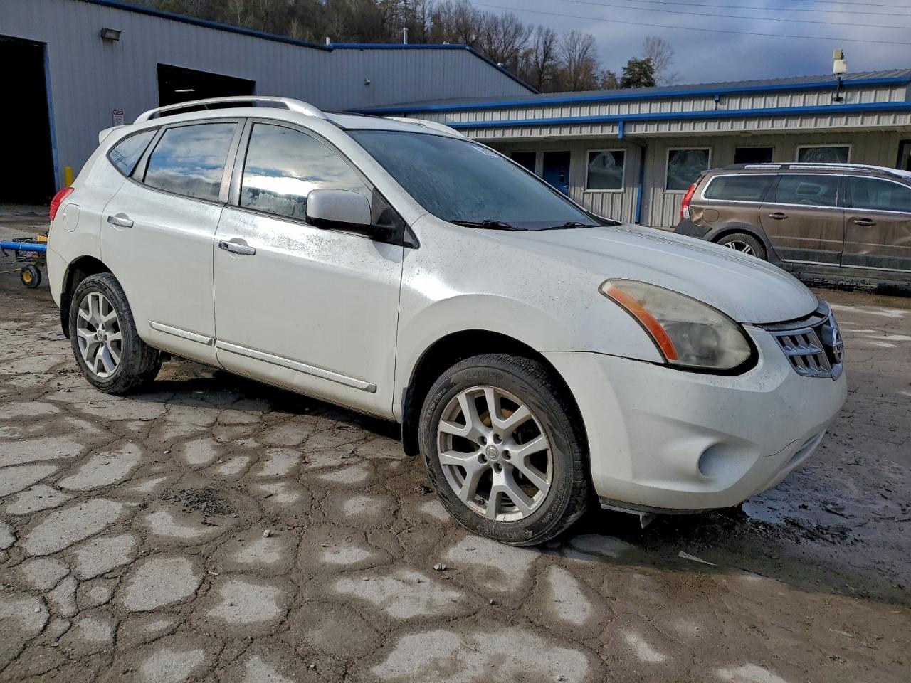 2013 NISSAN ROGUE S photo 4