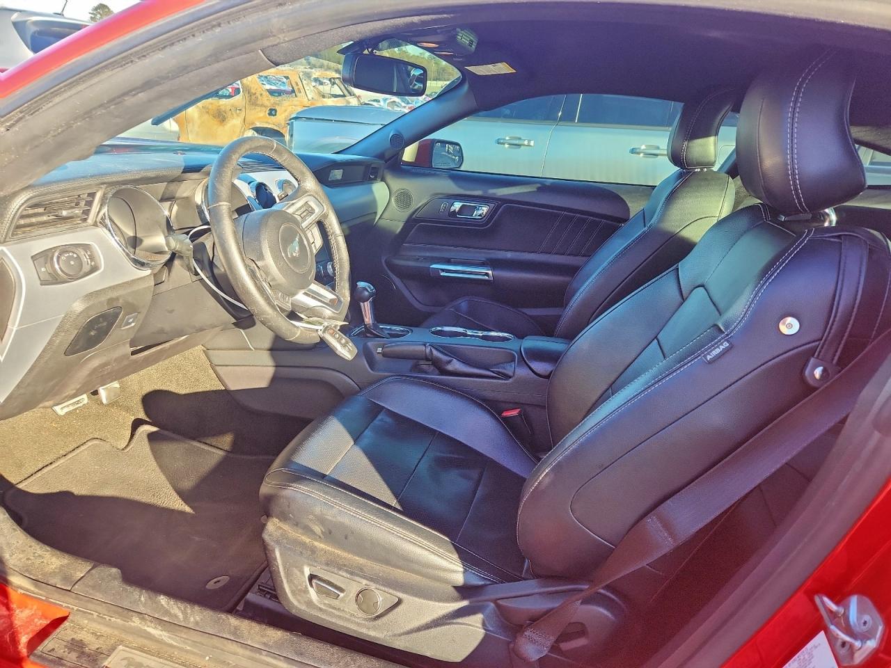 2016 FORD MUSTANG photo 7