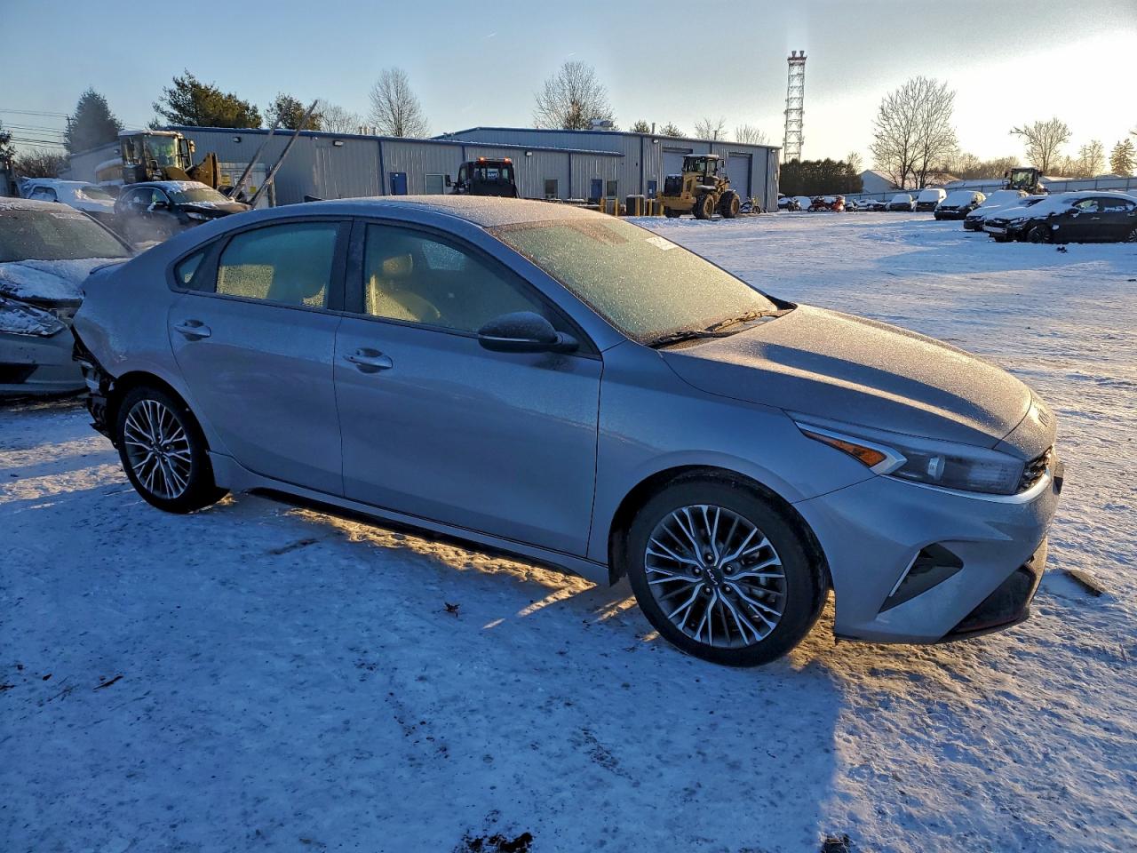 2024 KIA FORTE GT LINE photo 4