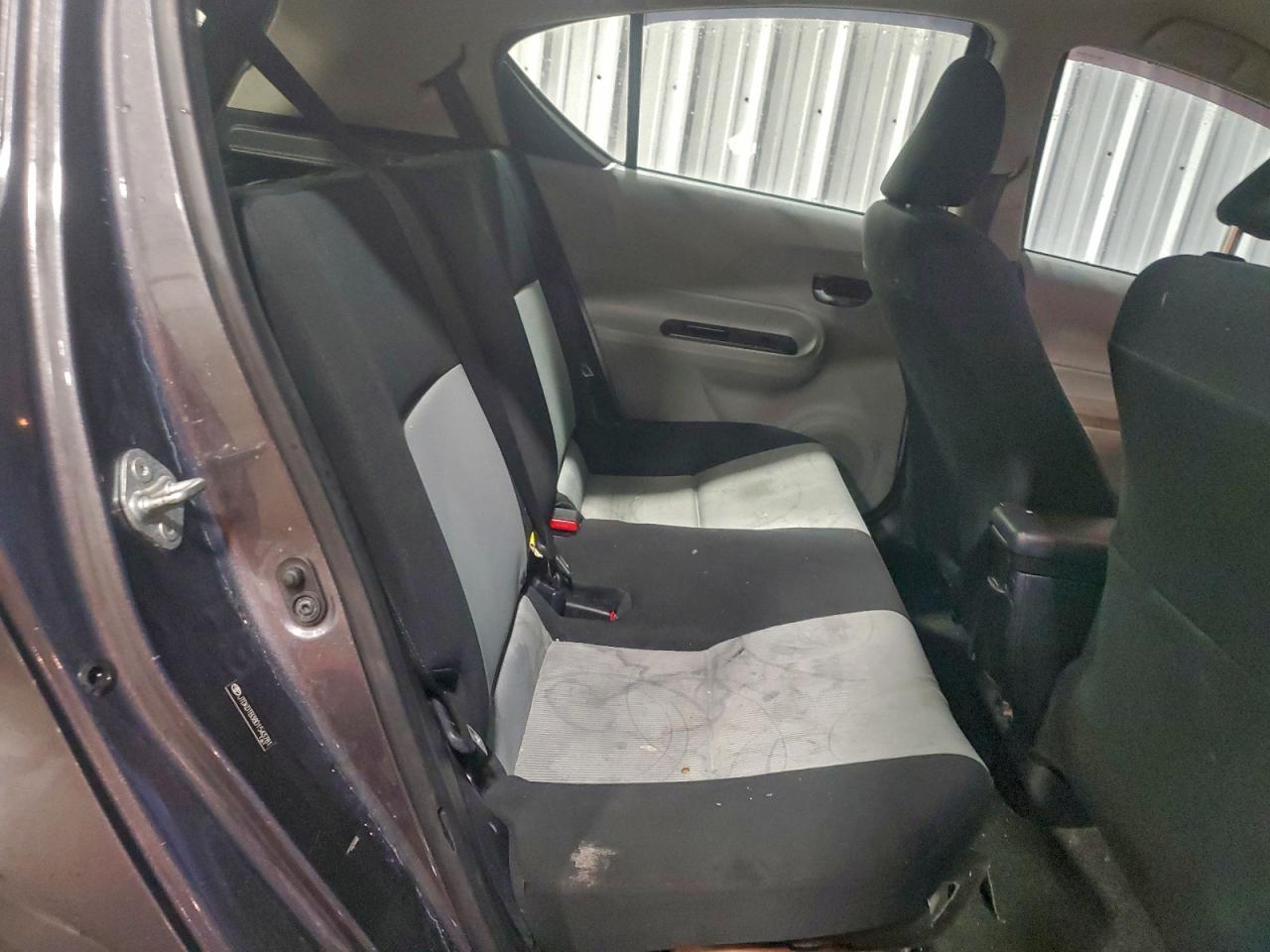 2013 TOYOTA PRIUS C photo 10