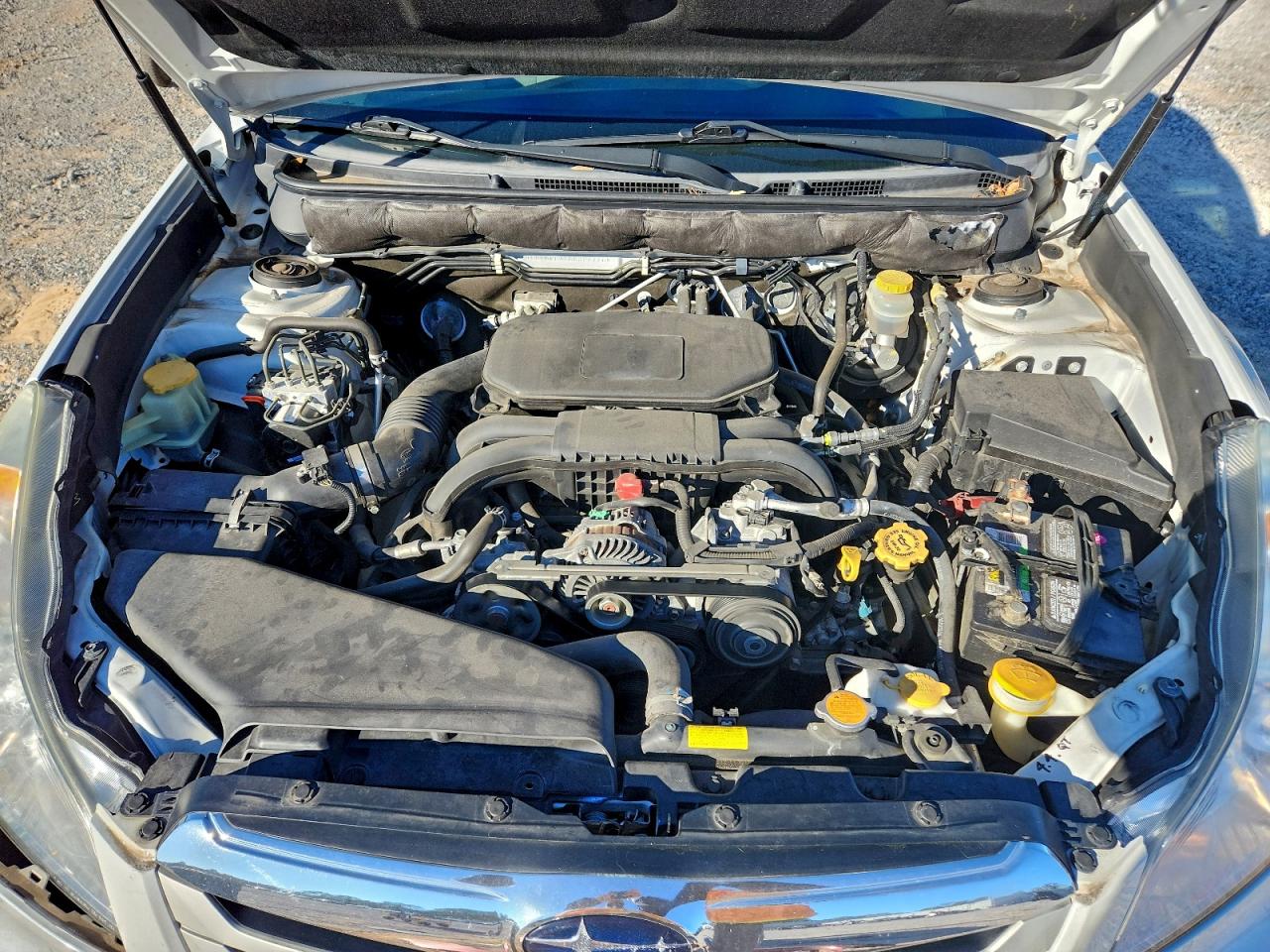 2012 SUBARU OUTBACK 2.5I photo 12