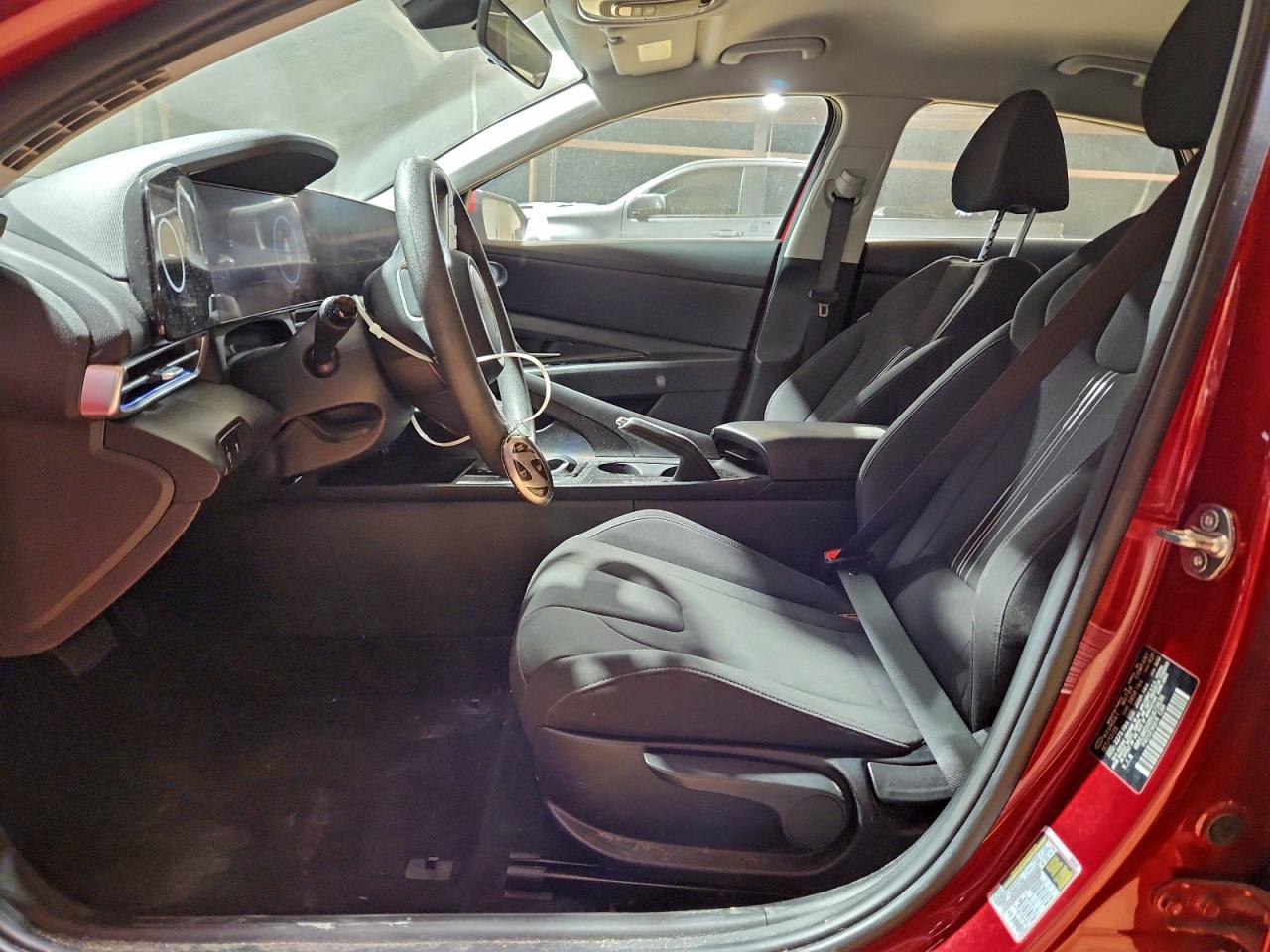 2024 HYUNDAI ELANTRA SEL photo 7