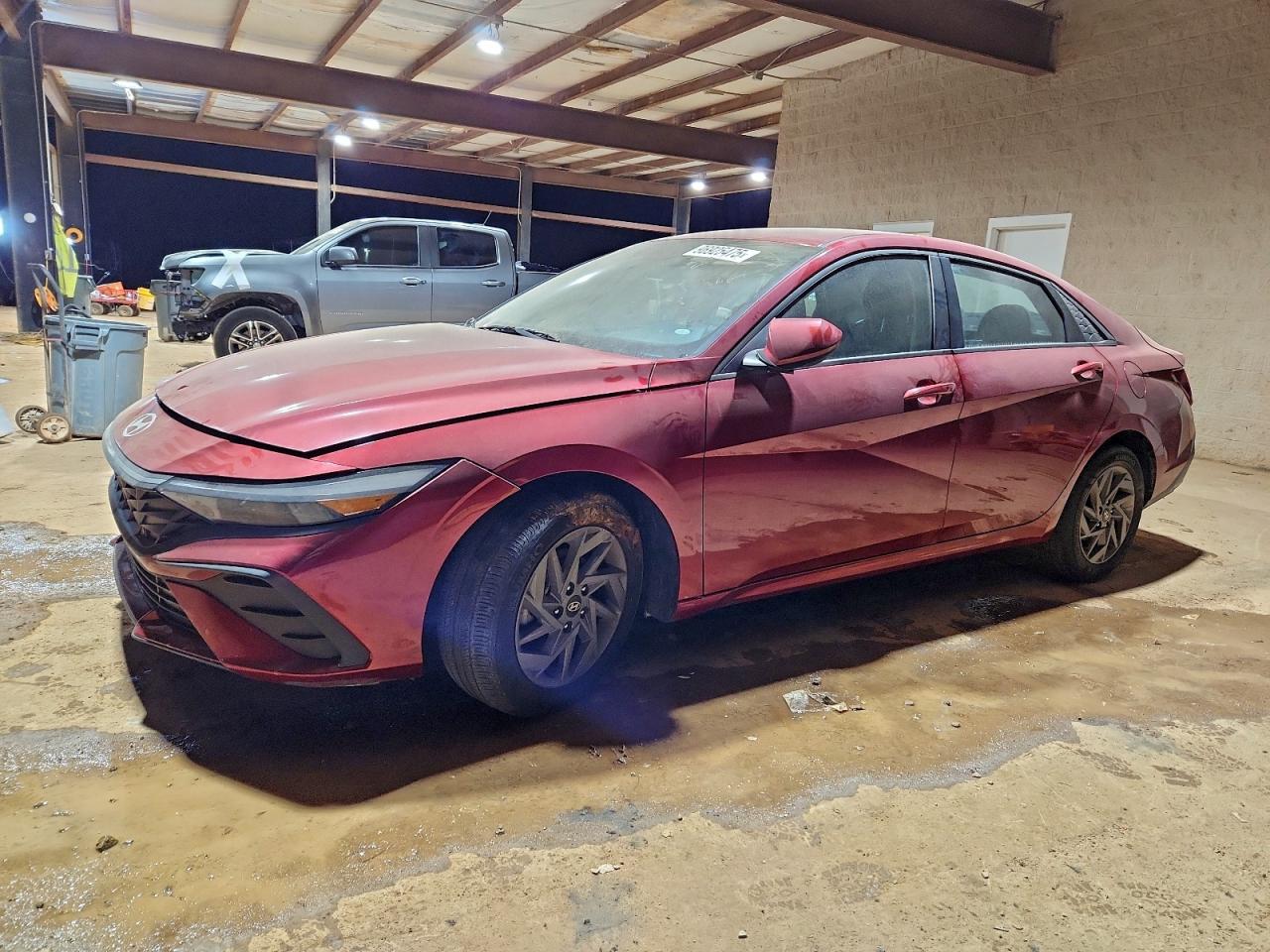2024 HYUNDAI ELANTRA