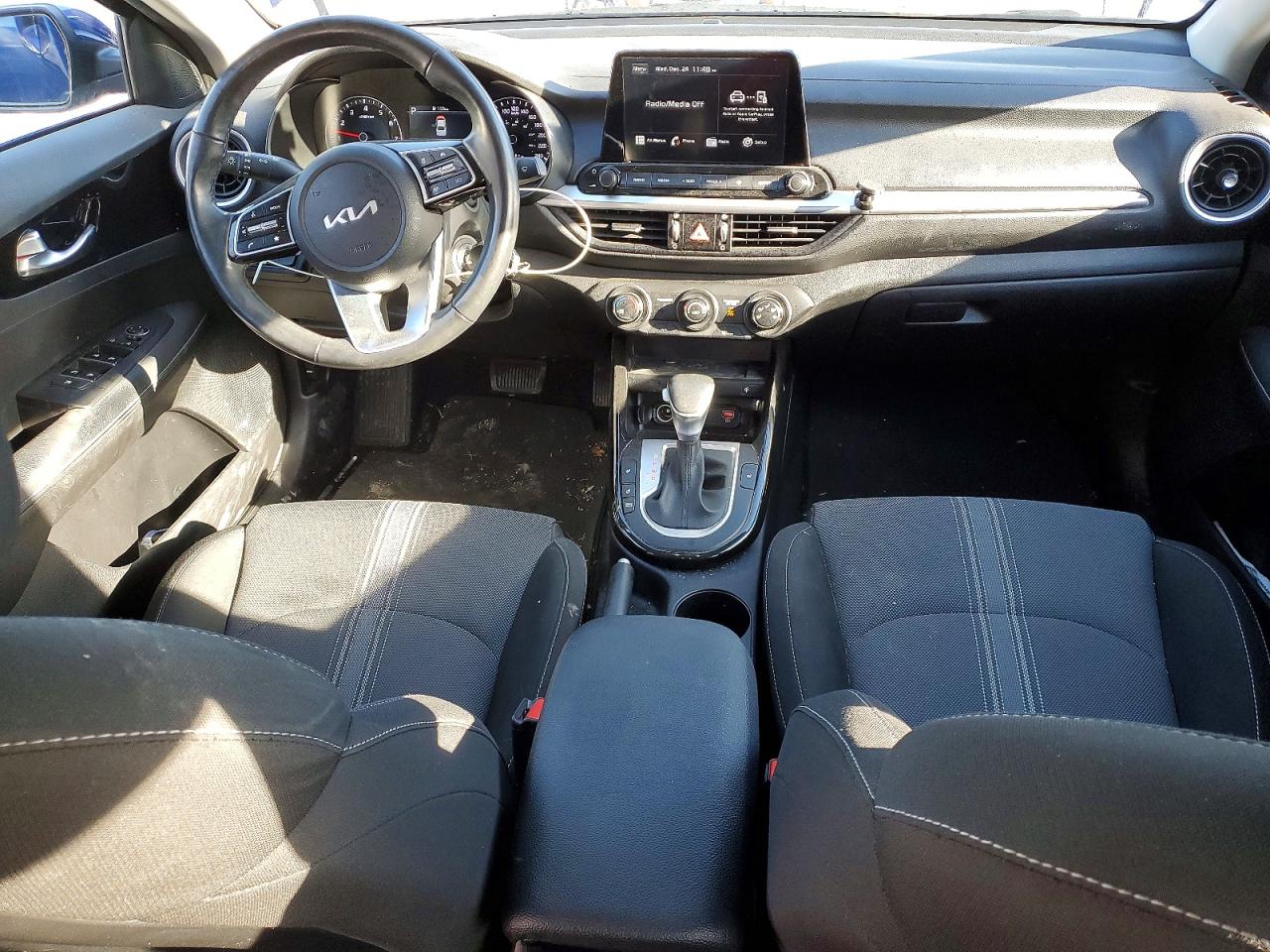 2023 KIA FORTE EX photo 8