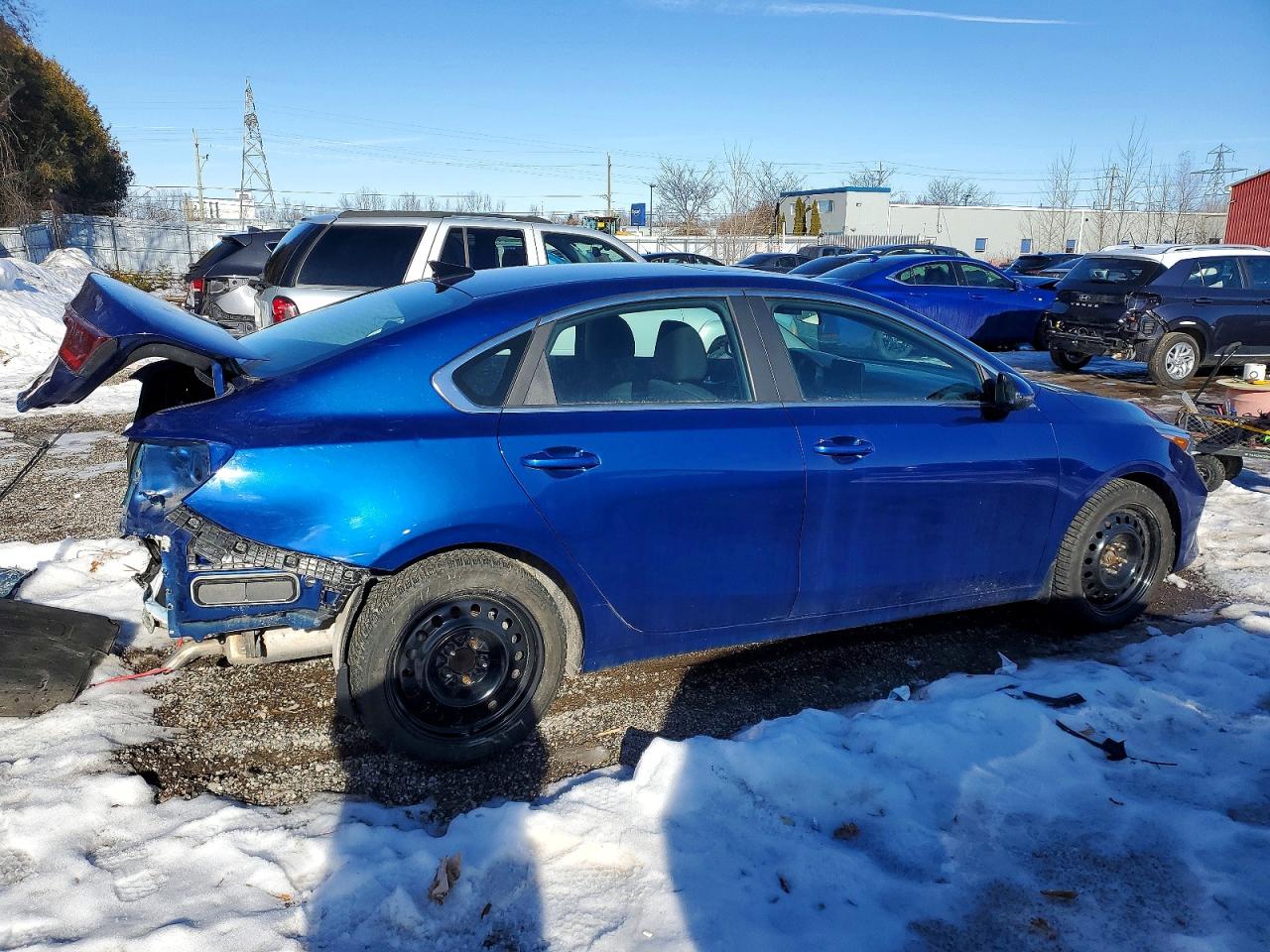 2023 KIA FORTE EX photo 3