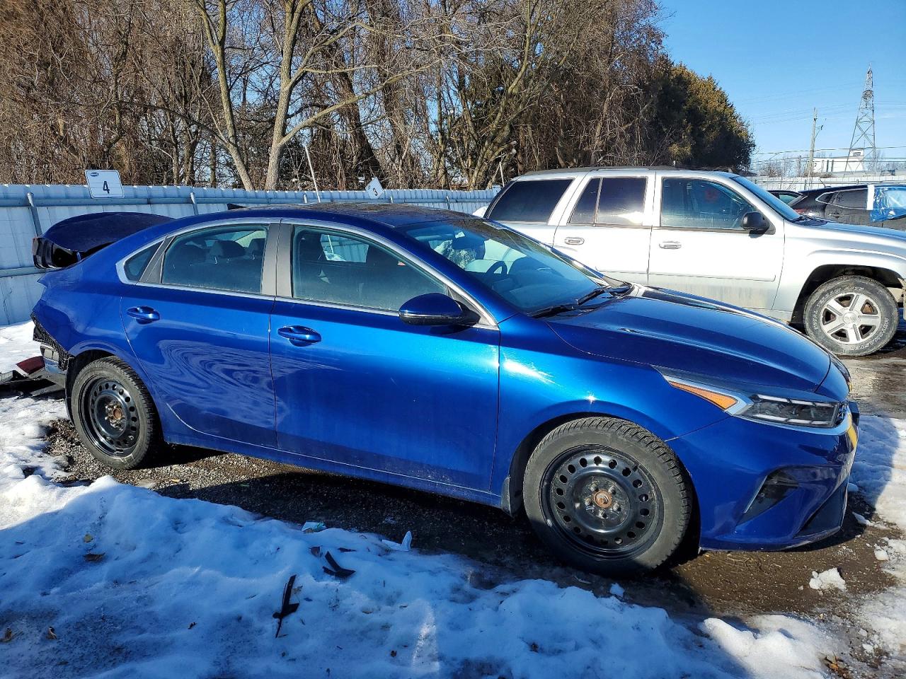 2023 KIA FORTE EX photo 4