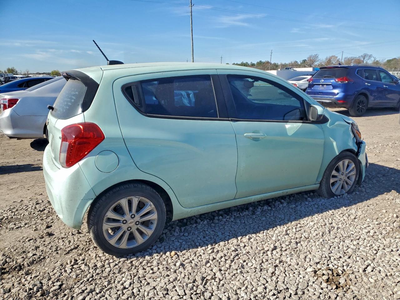 2017 CHEVROLET SPARK 1LT photo 3