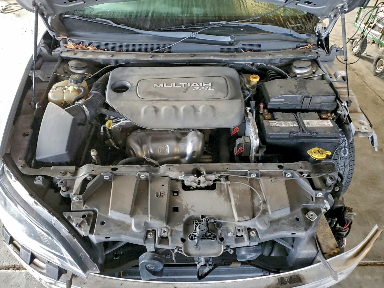 2016 CHRYSLER 200 LIMITED photo 11