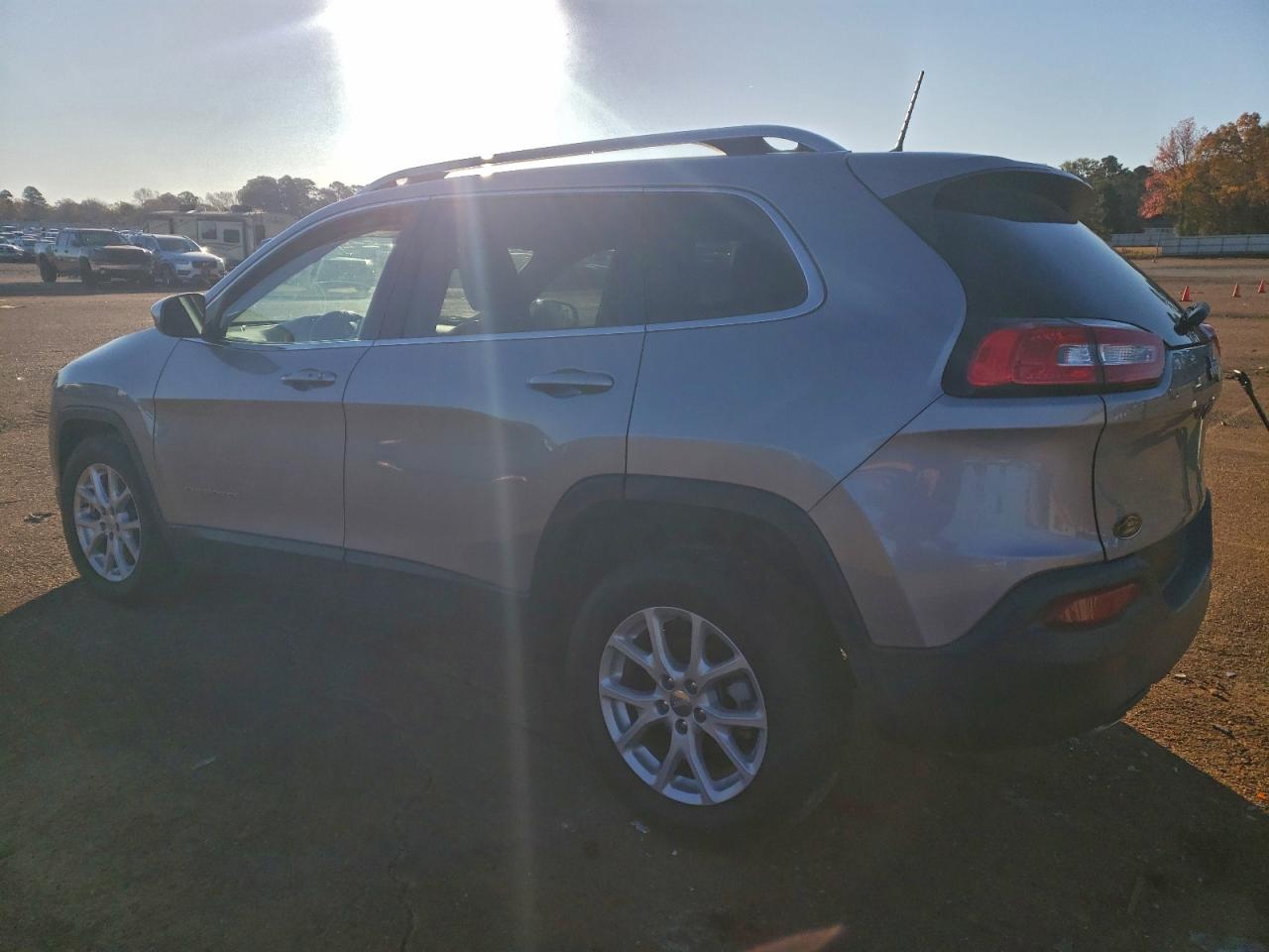 2018 JEEP CHEROKEE LATITUDE PLUS photo 2