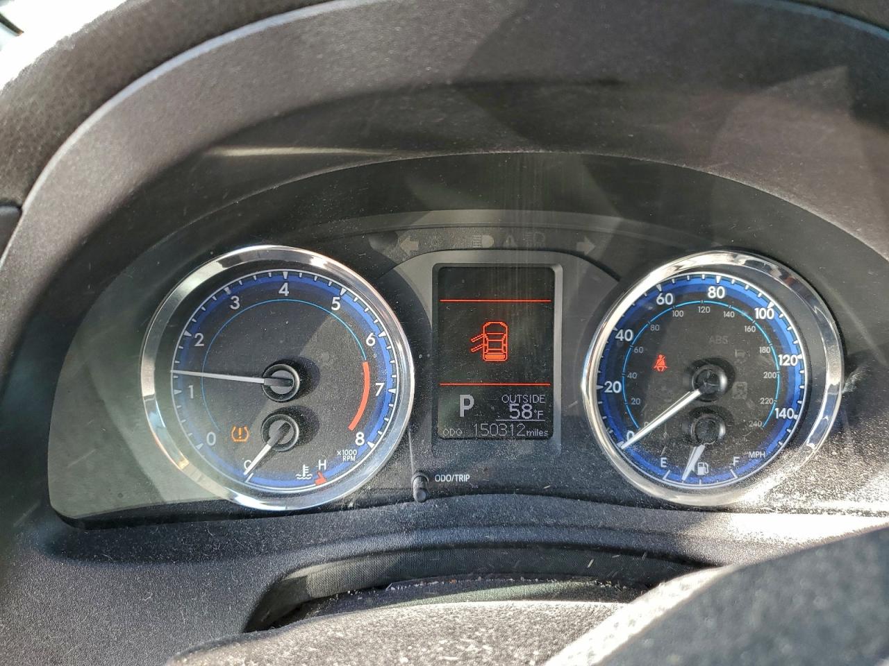 2019 TOYOTA COROLLA L photo 9