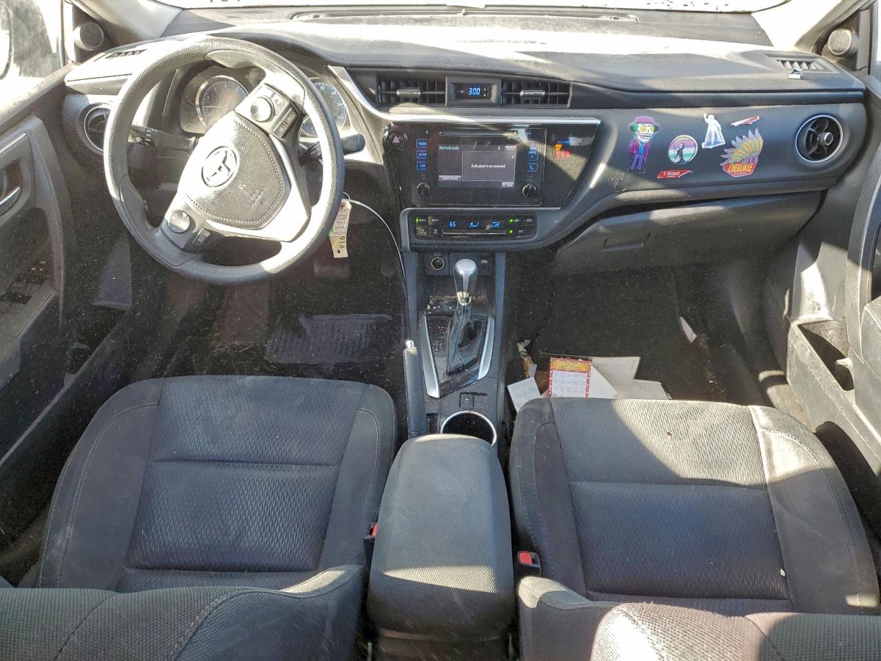 2019 TOYOTA COROLLA L photo 8