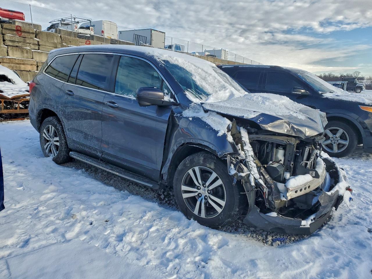 2016 HONDA PILOT EXL photo 4