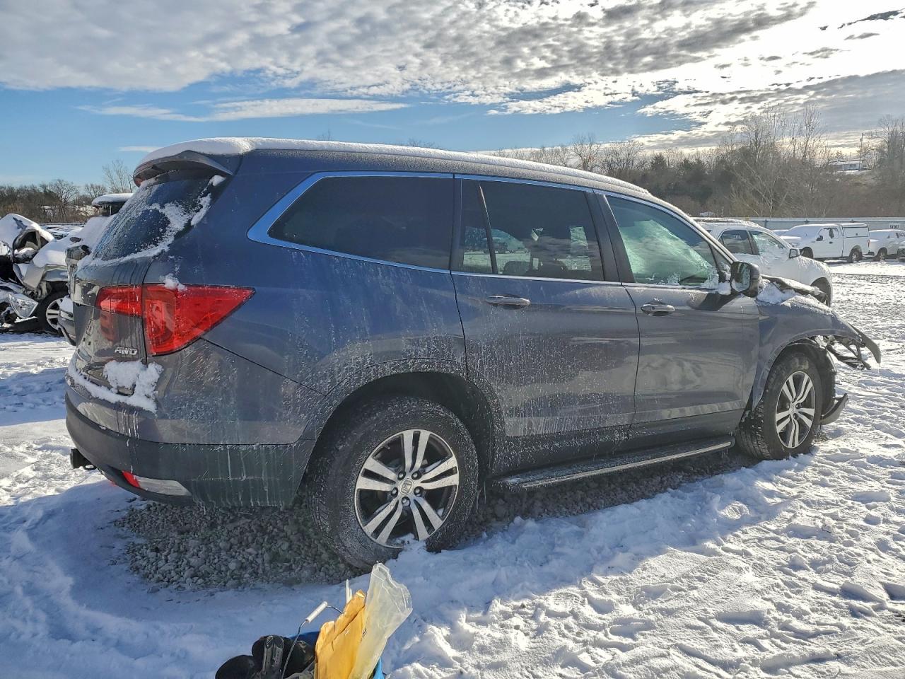 2016 HONDA PILOT EXL photo 3