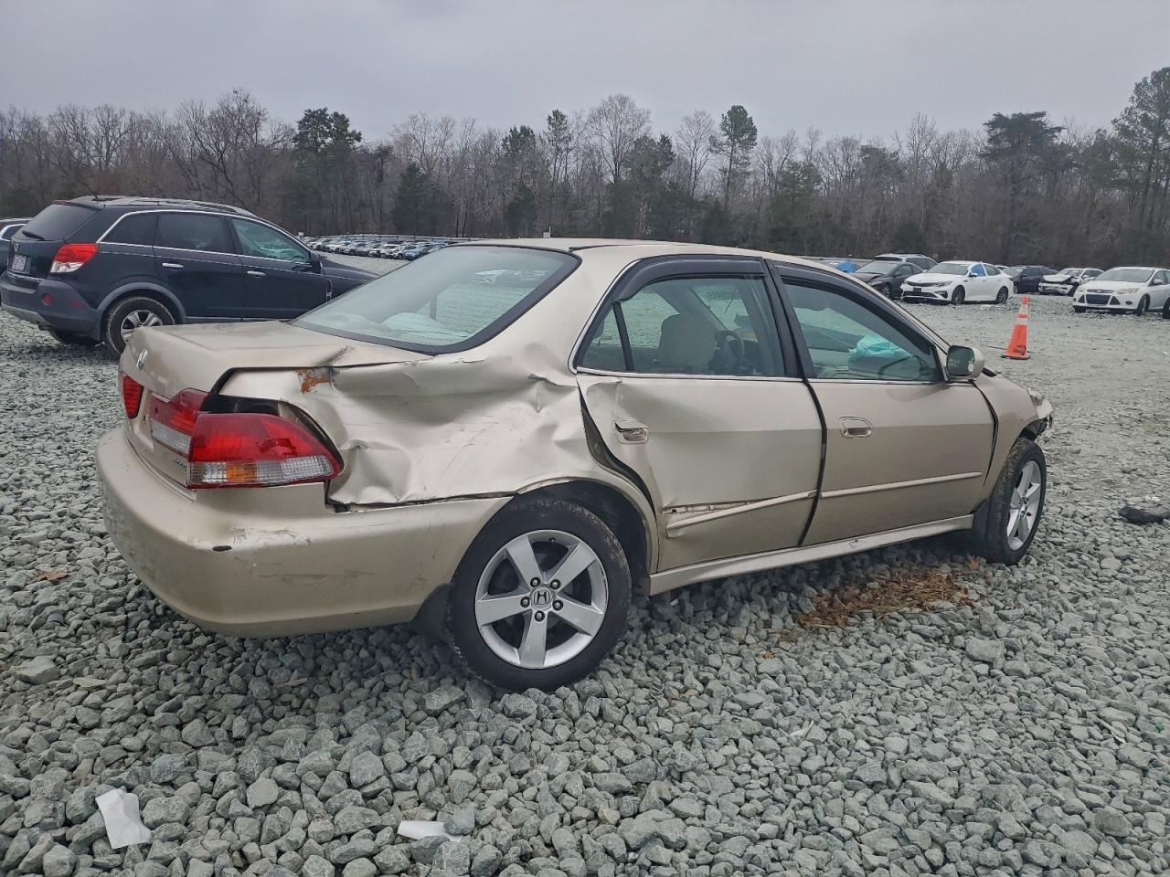 2002 HONDA ACCORD LX photo 3