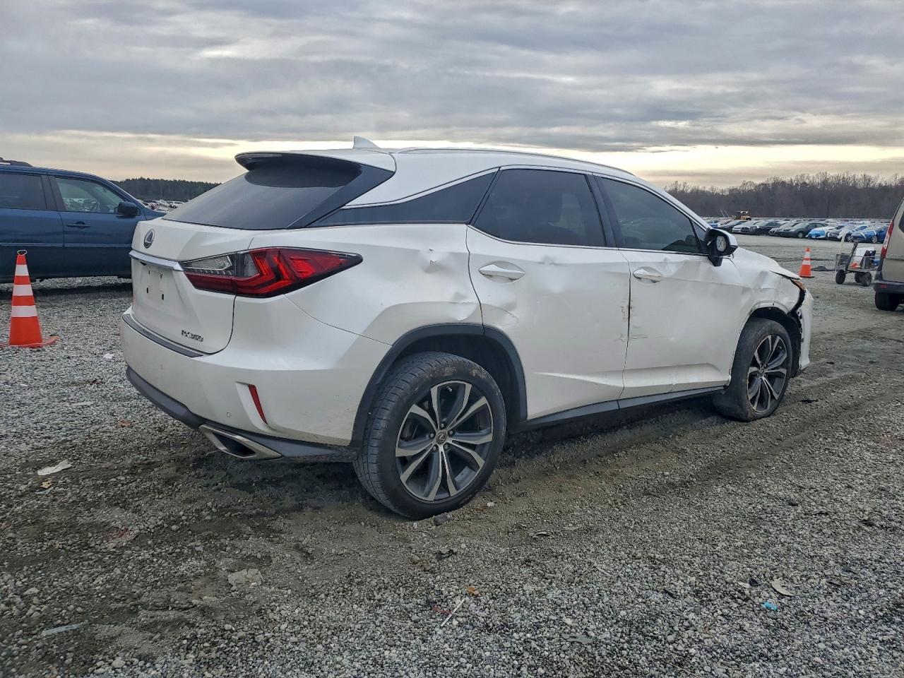 2017 LEXUS RX 350 BASE photo 3
