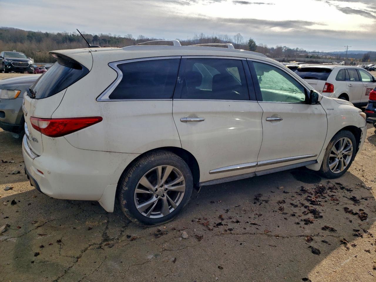 2014 INFINITI QX60 HYBRID photo 3