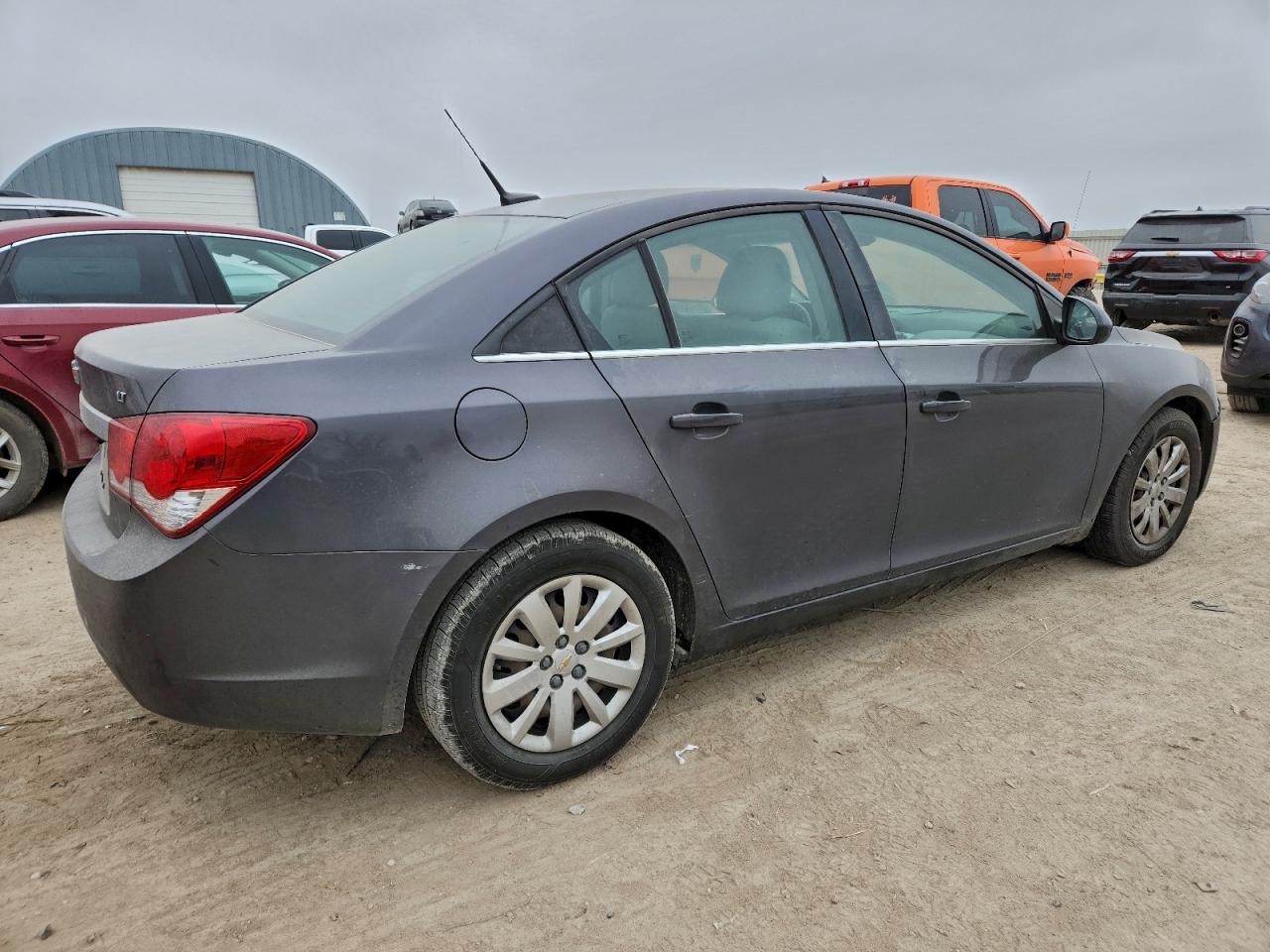 2011 CHEVROLET CRUZE LT photo 3