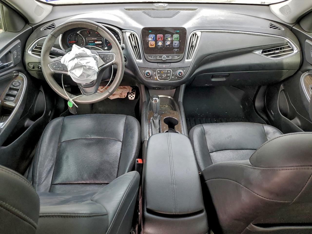 2017 CHEVROLET MALIBU PREMIER photo 8