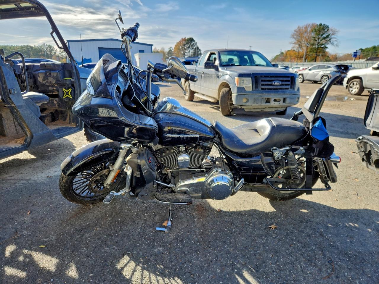 2015 HARLEY-DAVIDSON FLTRXS ROAD GLIDE SPECIAL photo 3