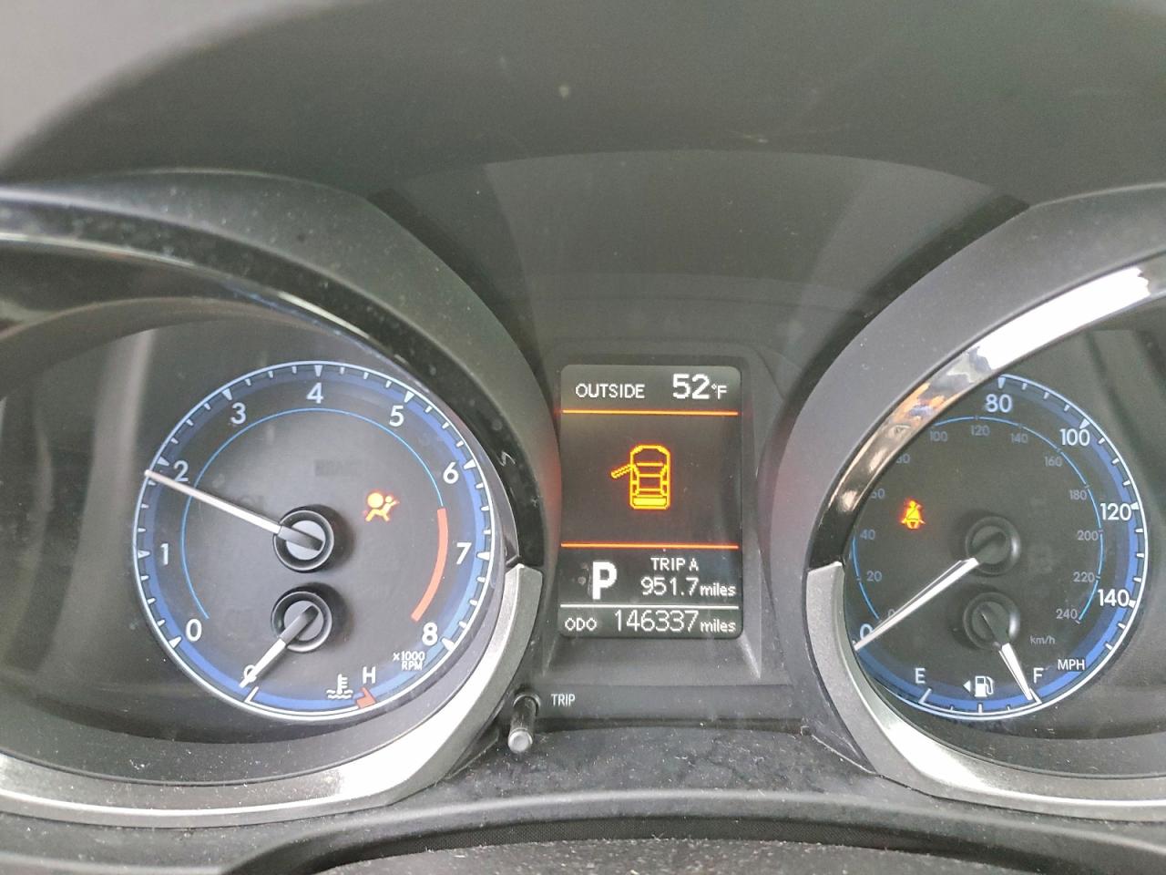 2014 TOYOTA COROLLA L photo 9