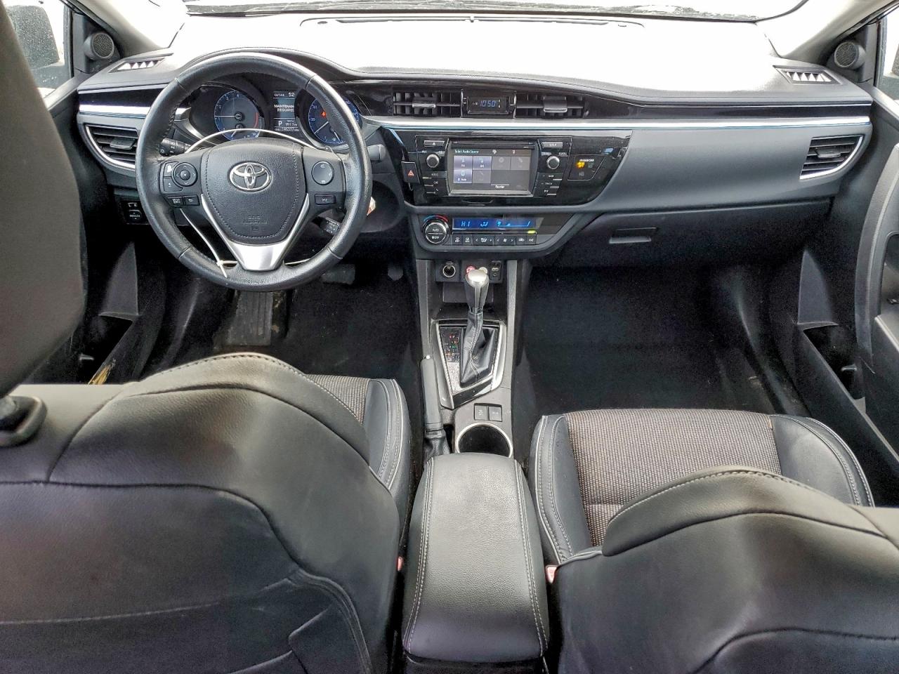2014 TOYOTA COROLLA L photo 8