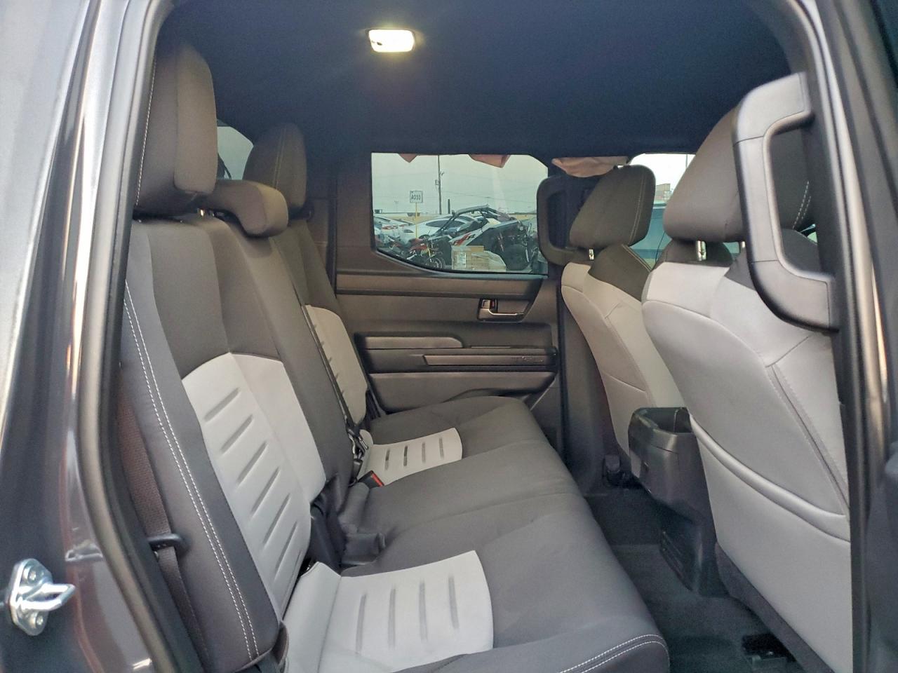 2025 TOYOTA TACOMA DOUBLE CAB photo 10