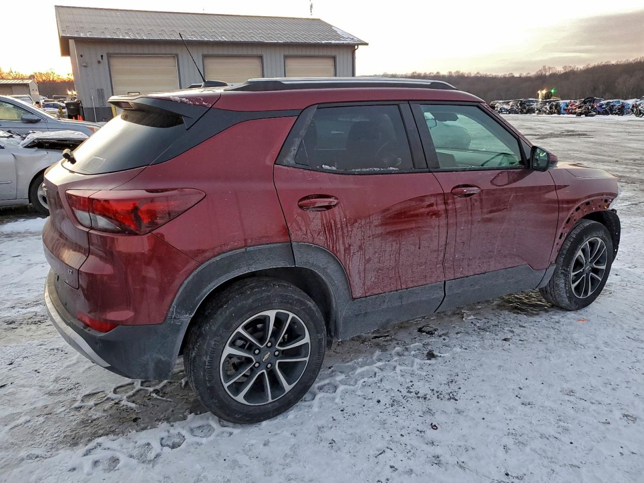 2025 CHEVROLET TRAILBLAZER LT photo 3