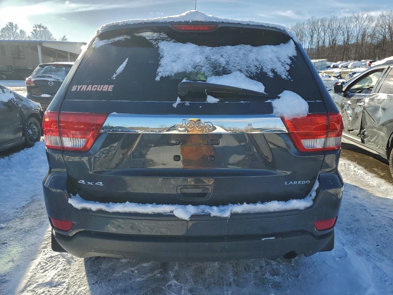 2012 JEEP GRAND CHEROKEE LAREDO photo 6