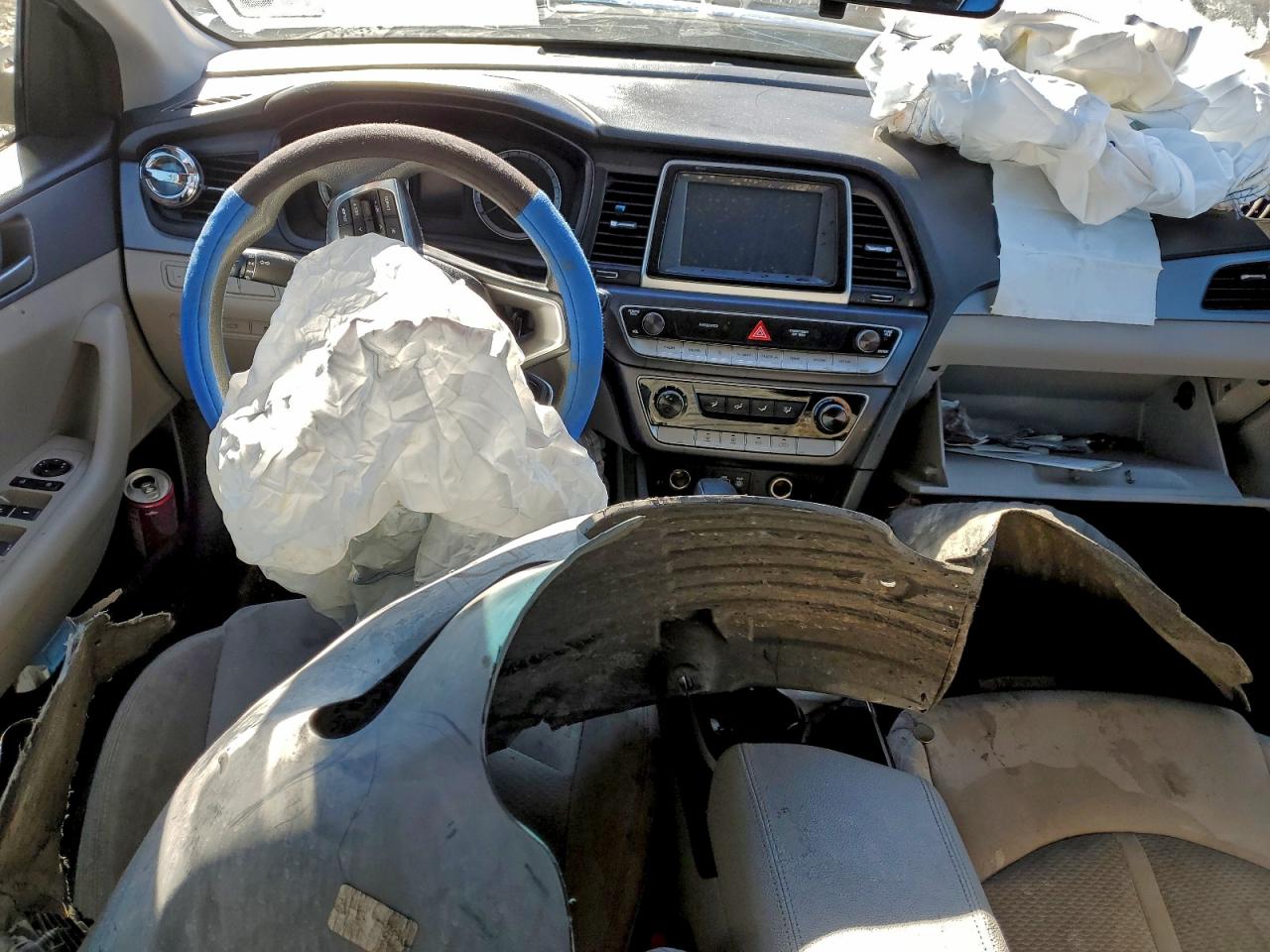 2018 HYUNDAI SONATA SE photo 8