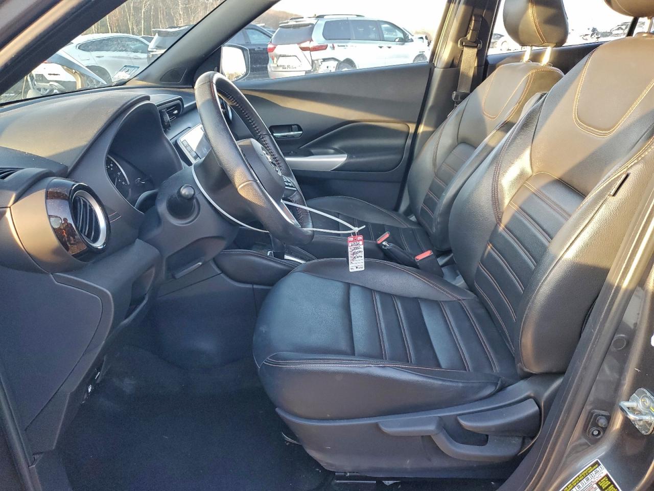 2020 NISSAN KICKS SR photo 7