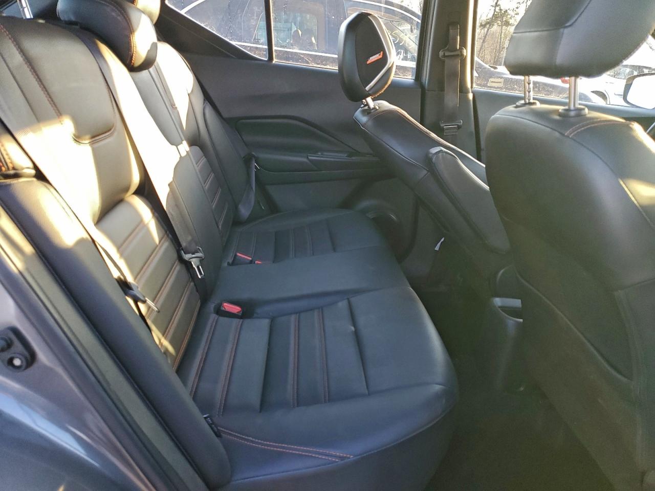2020 NISSAN KICKS SR photo 11