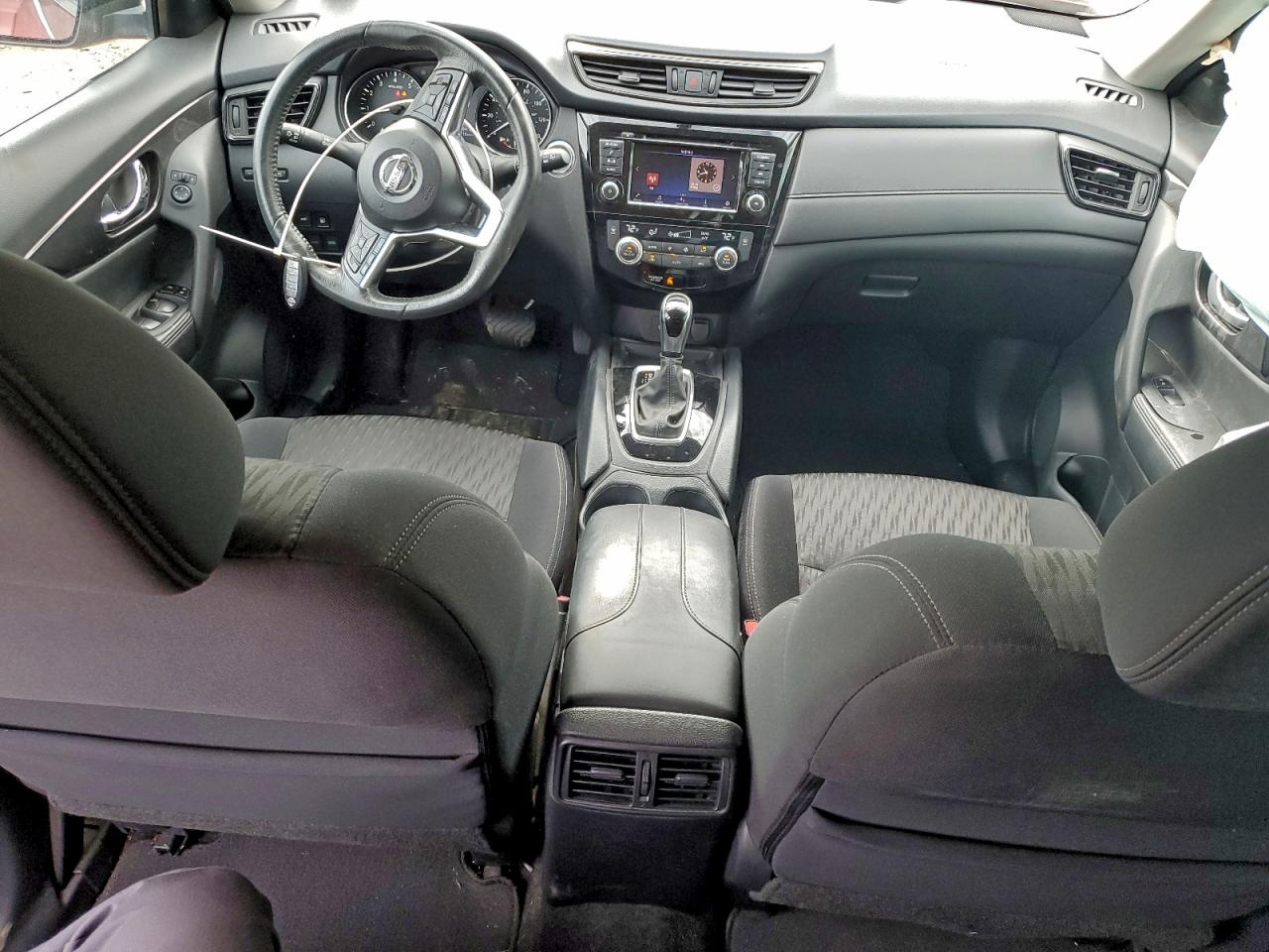 2018 NISSAN ROGUE S photo 8
