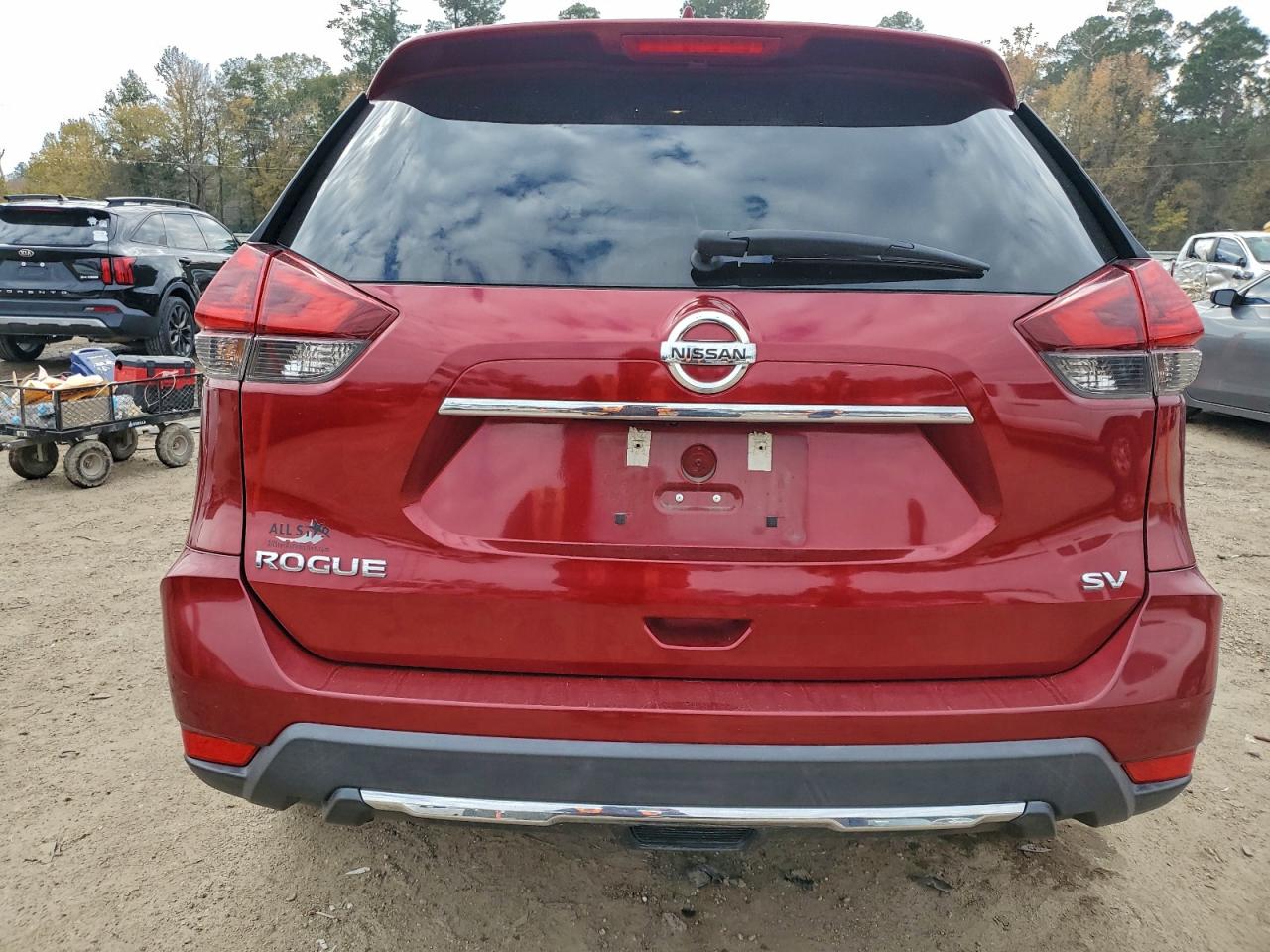 2018 NISSAN ROGUE S photo 6